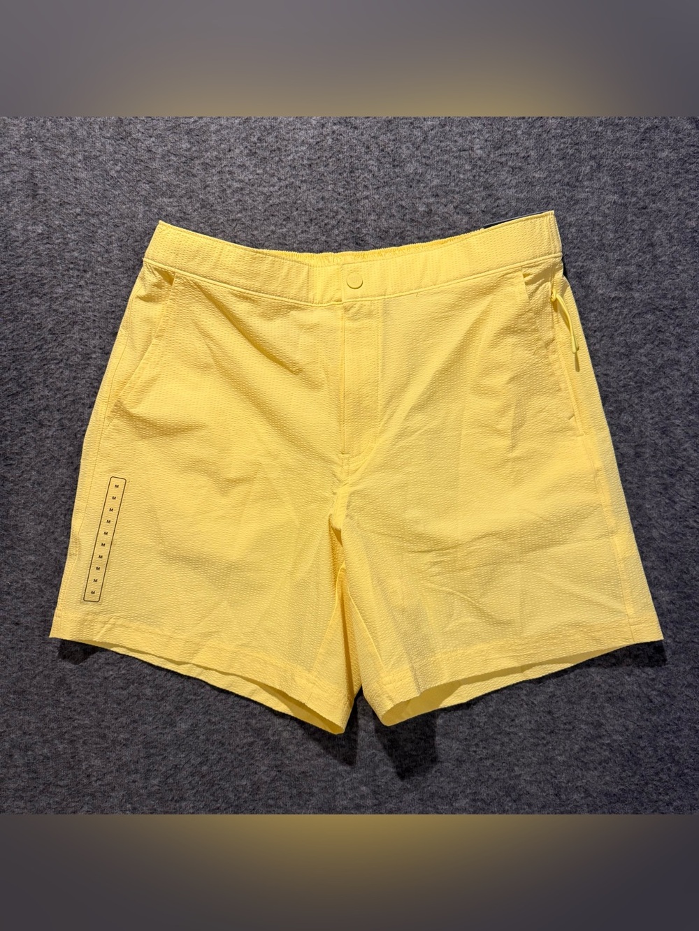VRST Yellow Seersucker Resort Shorts Mens M 6" Wicking Stretch UPF Hybrid Light